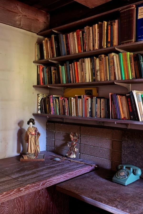 Another view of Nin’s study. Photography by Chris Mottalini.