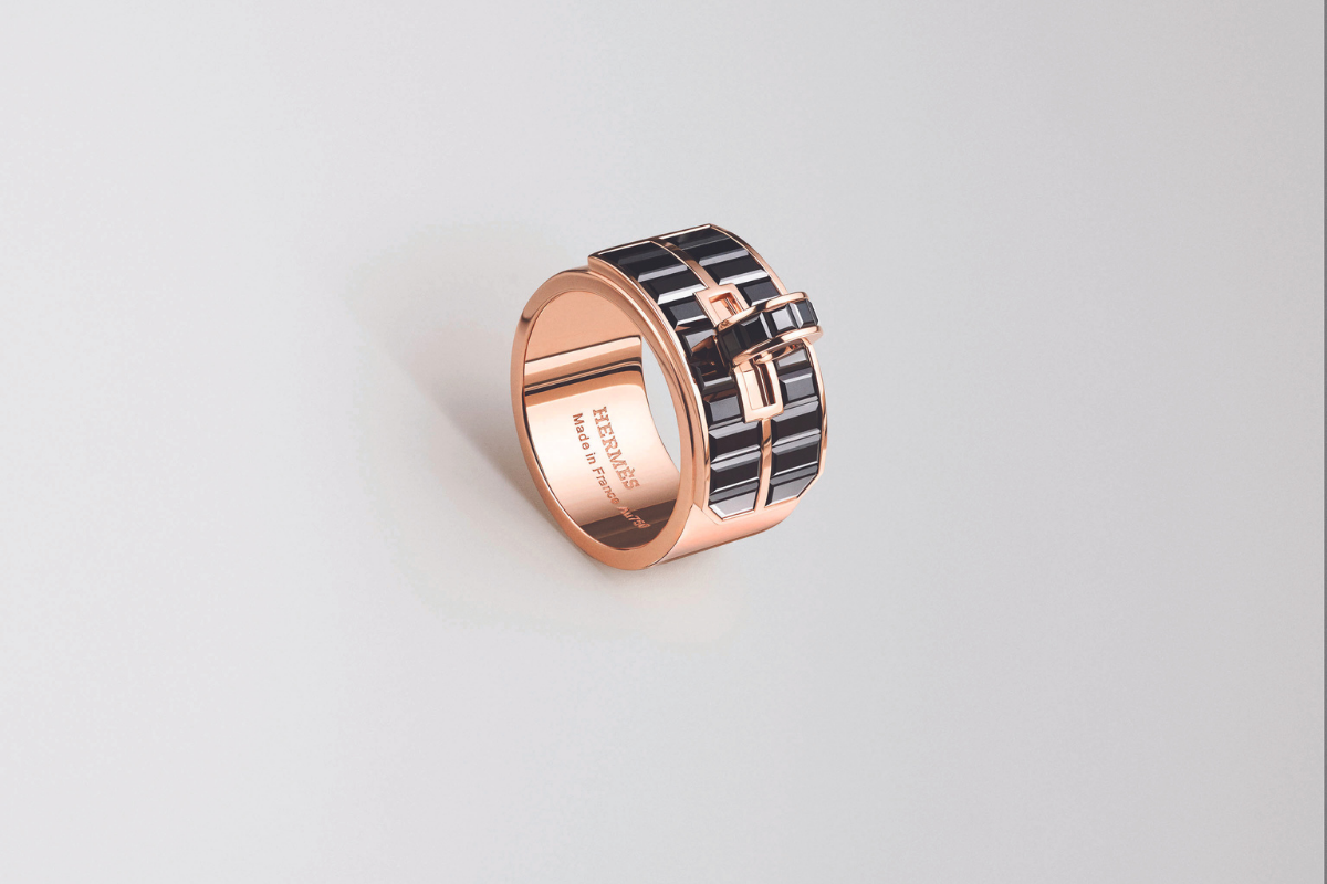 The Kelly Baguettes ring, part of the Kellymorphose collection by Hèrmes. Photography courtesy of Hèrmes.